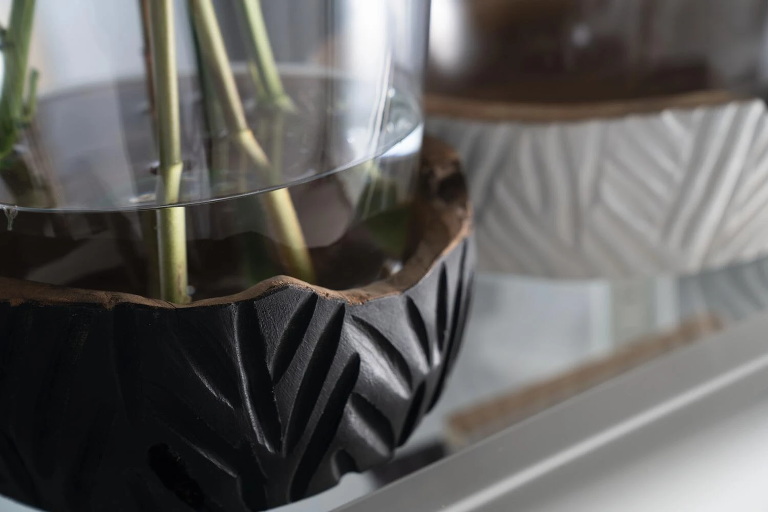 Leonardo Vase Mit Holzsockel CASOLARE 43 Cm Weiß – Bild 5