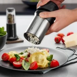 GEFU Fein- Und Flockenhobel Parmigiano -Leonardo Vase shop 34680 fein und flockenhobel ambiente 1 rgb