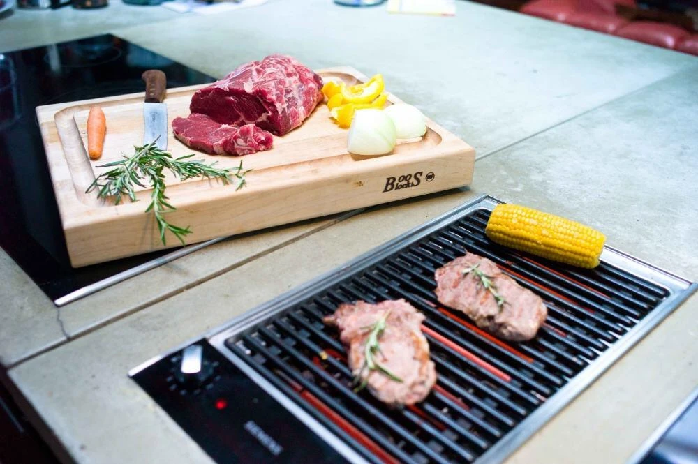 Boos Blocks Schneidebrett Gourmet BBQ Aus Ahorn Mit Saftrille 6 Boos Blocks Schneidebrett Gourmet BBQ Aus Ahorn Mit Saftrille – Bild 4