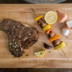 Boos Blocks Schneidebrett Gourmet BBQ Aus Ahorn Mit Saftrille 9 Boos Blocks Schneidebrett Gourmet BBQ Aus Ahorn Mit Saftrille -Leonardo Vase shop JBC BBQ PHOTOSHOOT 0009 neu 2 l