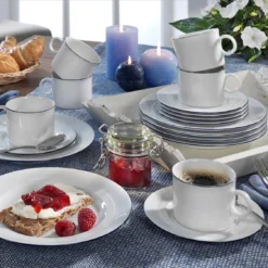 Friesland Porzellan Friesland Kaffeetasse JEVERLAND -Leonardo Vase shop Jeverland kl Brise 18tlg 2